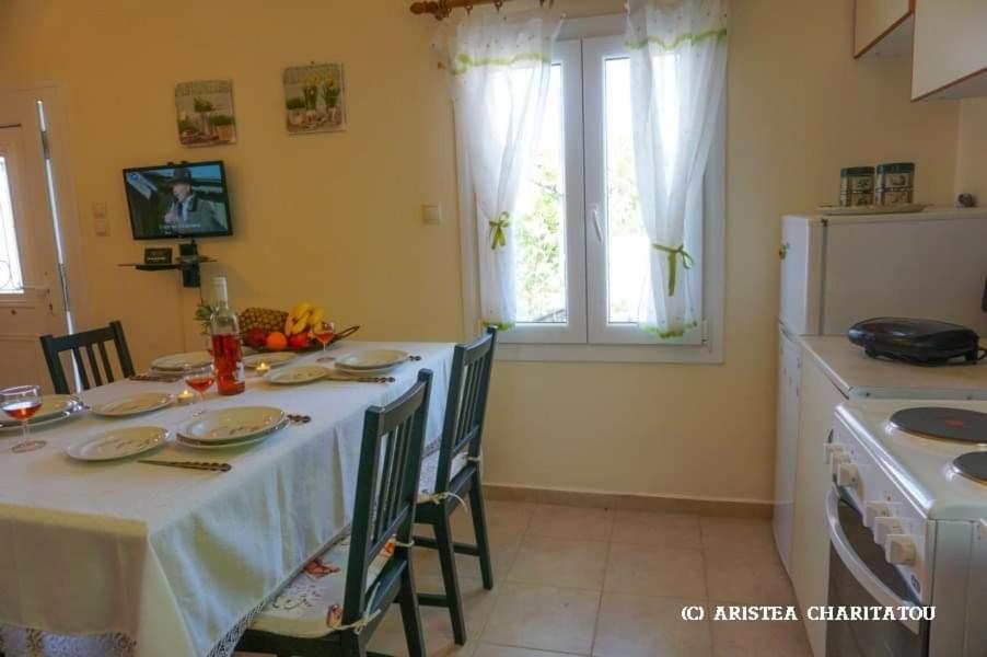 Adonino Residence-The House Of Pomegranates Lakithra ภายนอก รูปภาพ
