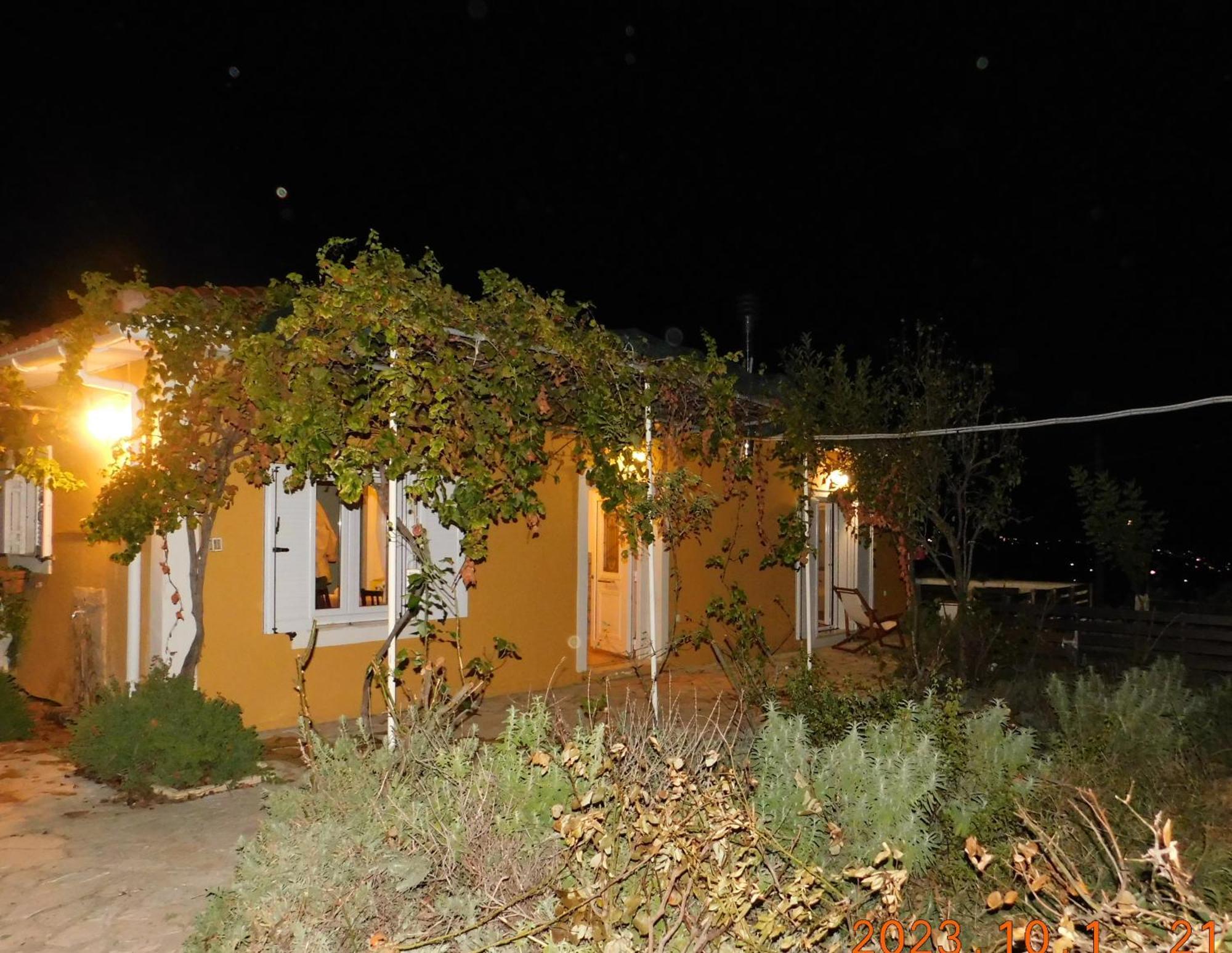 Adonino Residence-The House Of Pomegranates Lakithra ภายนอก รูปภาพ